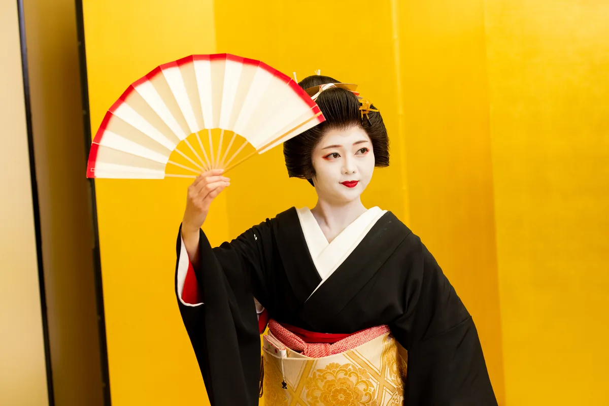 芸者衆の舞